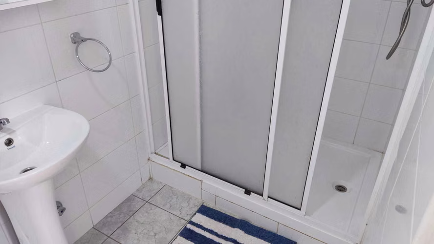 Hermosa casa Hostal, a puertas cerradas  (61233) - Imagen 13