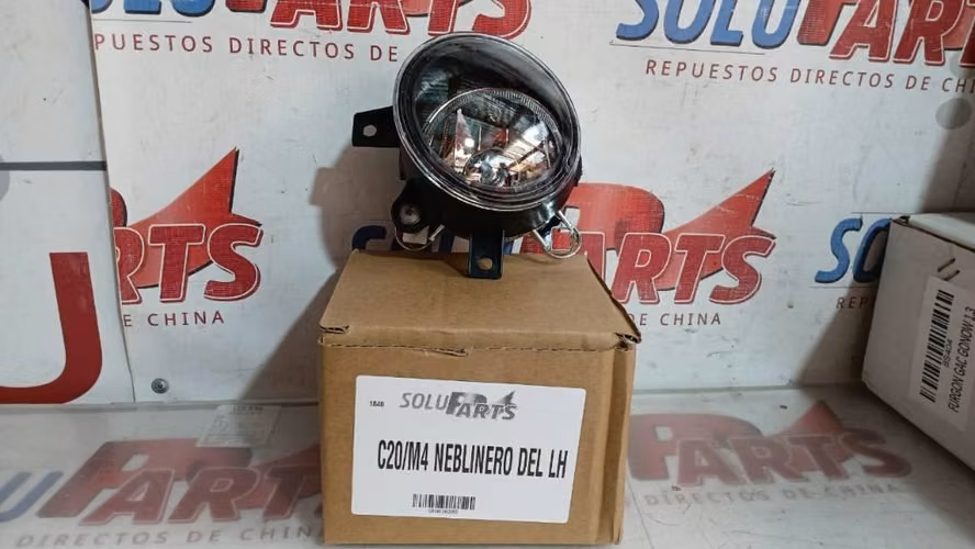 NEBLINERO DELANTERO IZQUIERDO PARA C20