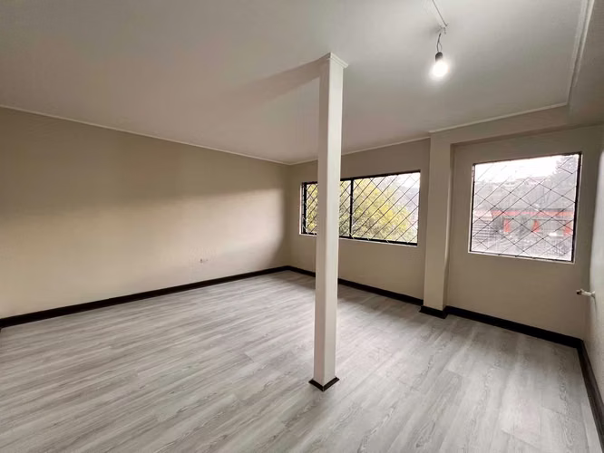 Edificio en arriendo para oficina en Dr Mar (63201)