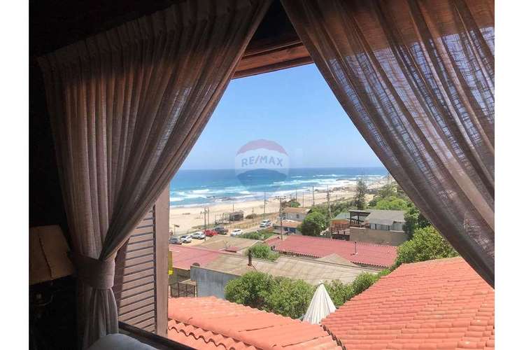 Oportunidad casa frente al mar maitencillo!!