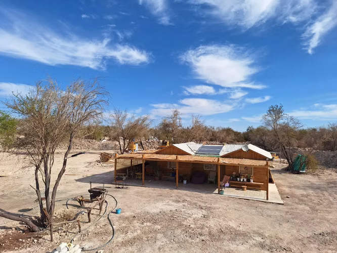 SE VENDE PARCELA CON CASA EN LA HUAYCA, RECINTO PRIVADO