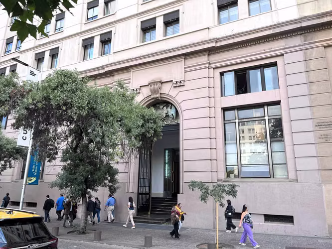 Oficina en venta Santiago Moneda 90 m2 (64412)