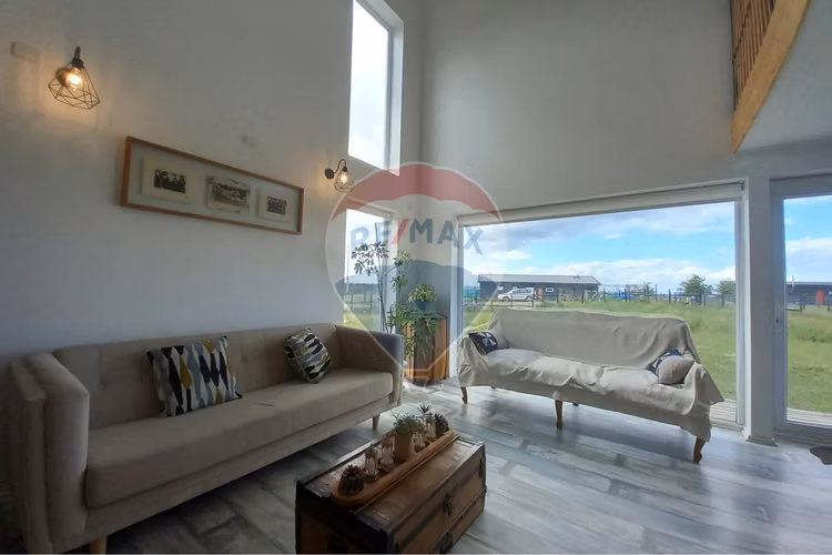 Se vende moderna casa con parcela/ puerto varas