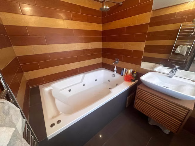Casa 4 Dorm, 4 baños, Subterráneo, 2 Estaci (65237)