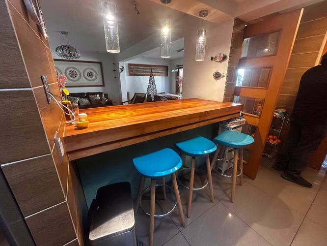 Casa 4 Dorm, 4 baños, Subterráneo, 2 Estaci (65237)