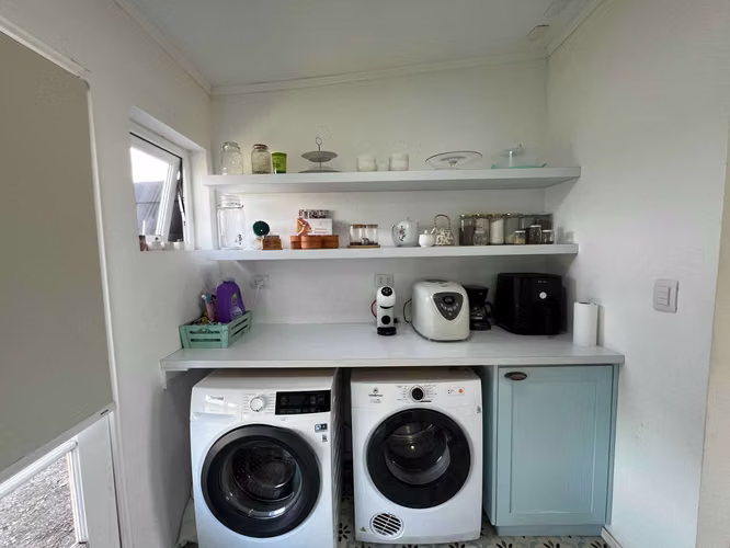 Casa semi nueva en venta en Puerto Varas (65216)