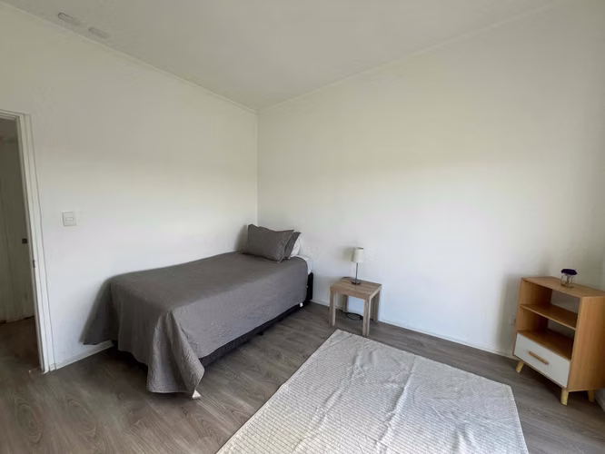 Casa semi nueva en venta en Puerto Varas (65216)