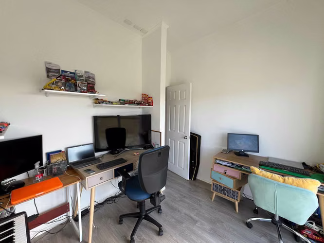 Casa semi nueva en venta en Puerto Varas (65216)