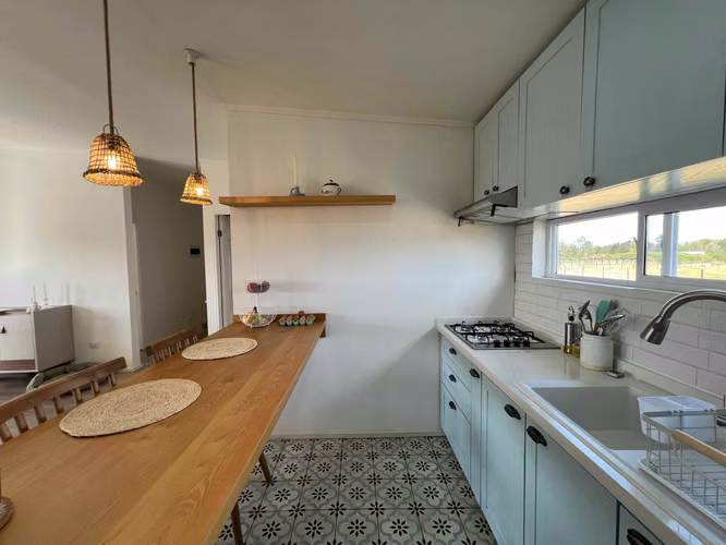 Casa semi nueva en venta en Puerto Varas (65216)