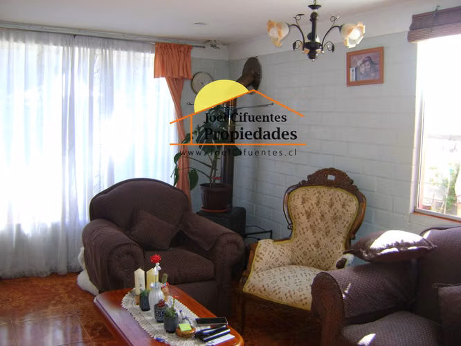 Casa sólida, amplia cocina, 2 dormitorios, 2 baños, Cod 2353 - Imagen 3