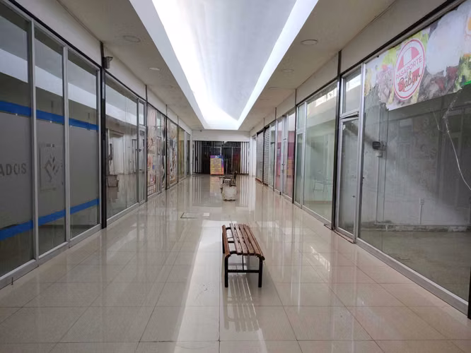 ARRIENDO LOCALES PARA CONSULTAS   (66167)