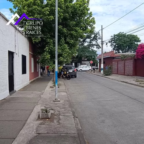 Casa en Venta Amplio Terreno, Quinta Normal (62575)