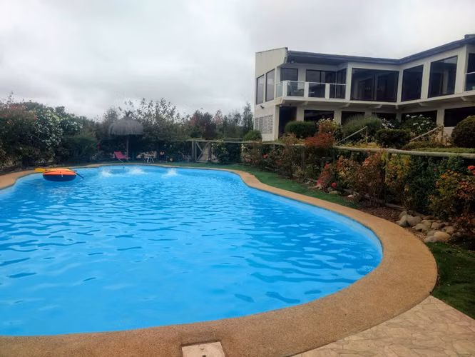 Hermosa casa, 4 dorm, espacios amplios y luminosos, Lomas de Mantagua