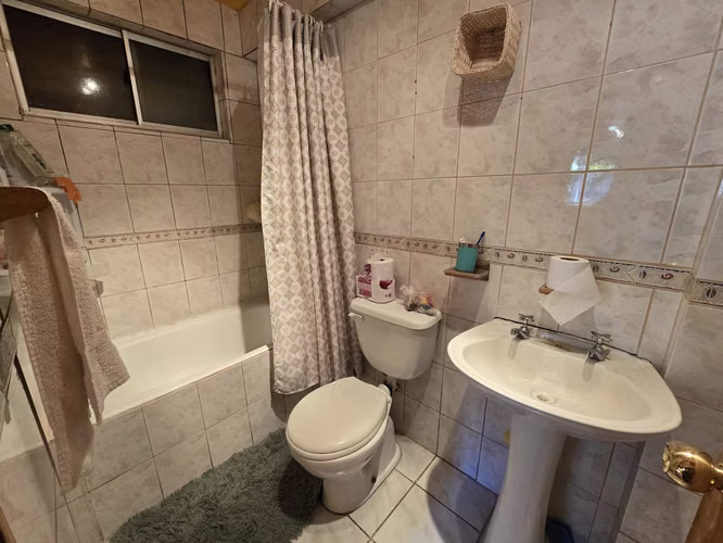 En Venta Amplia Casa 4D+2B Villa Pucará (67370)