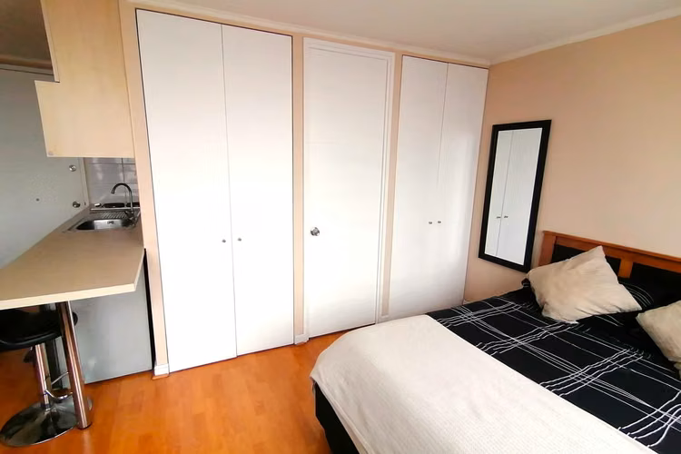 NUEVO PRECIO!!DEPTO ESTUDIO A PASOS DEL METRO (67303)