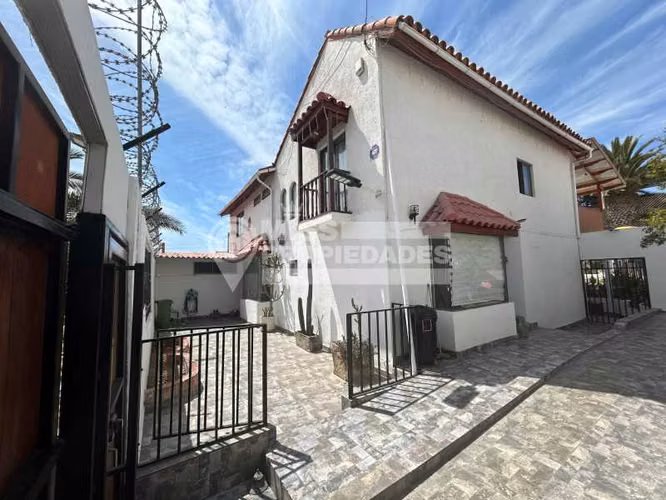 VENDE CASA - JARDINES DEL SUR, ANTOFAGASTA