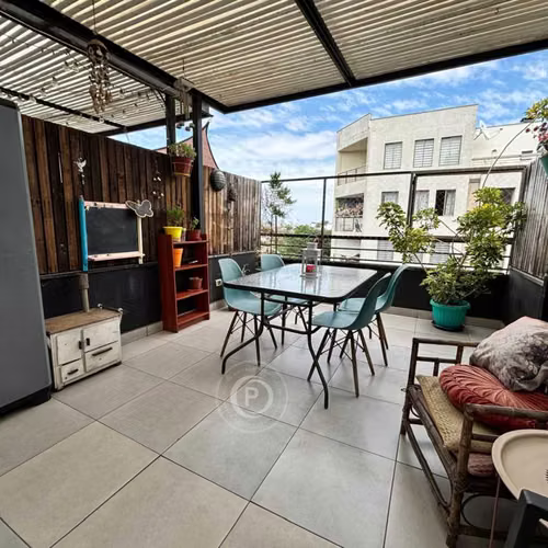 VENDO ACOGEDORA CASA EN CUETO CON COMPAÑÍA (67848)