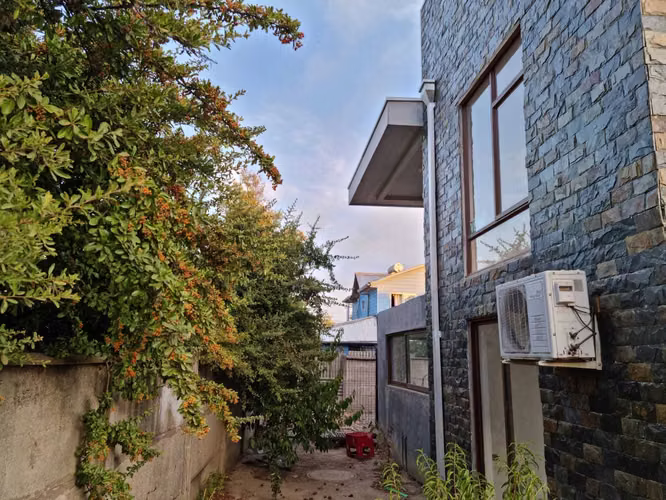 Amplia Casa en Venta, Linares (67758)