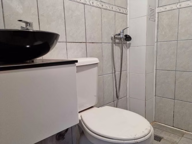 Amplia Casa en Venta, Linares (67758)