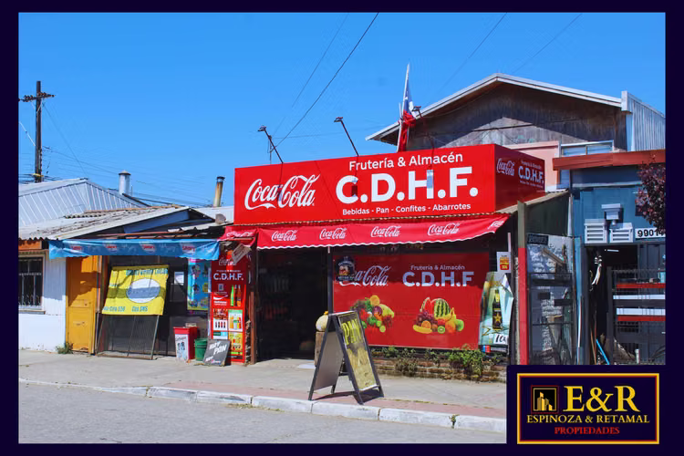 VENTA DE CASA Y LOCAL COMERCIAL  (67695)