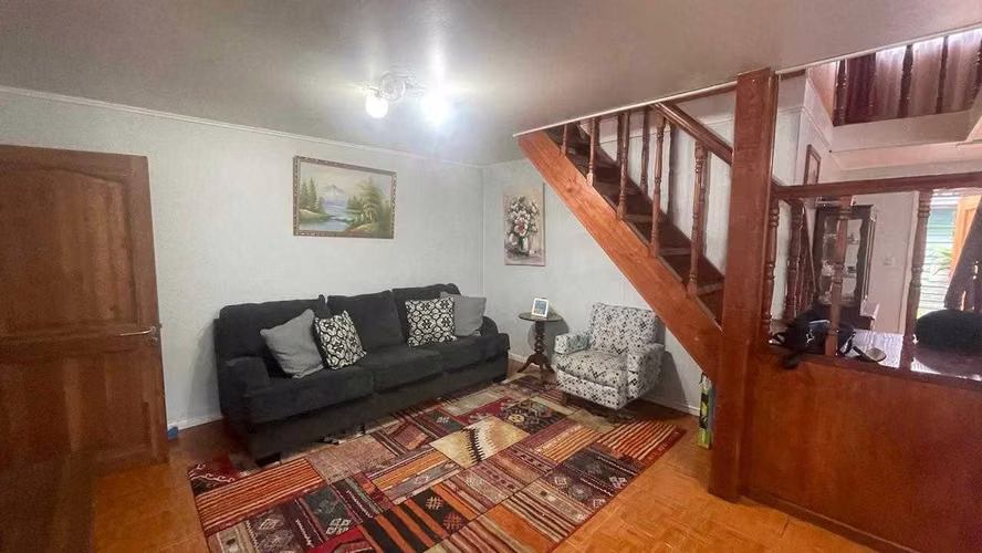 VENDO AMPLIA PROPIEDAD EN CALLE BALMACEDA  (68717)