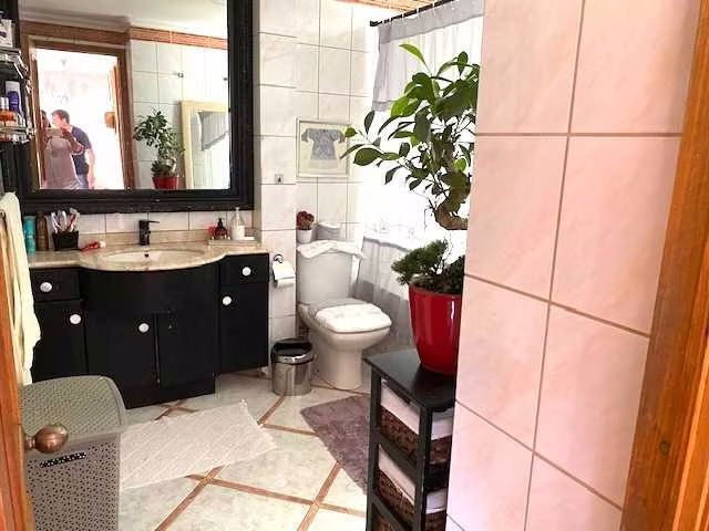 Preciosa casa cercana a Mayflower school (68624)