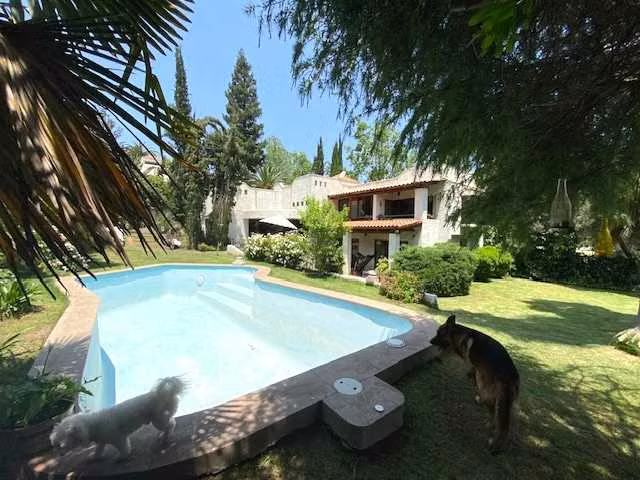 Preciosa casa cercana a Mayflower school (68624)