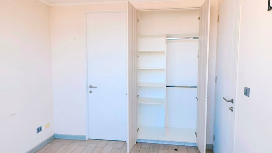 Vendo Departamento 1D/1B Metro Lo Ovalle (68889)