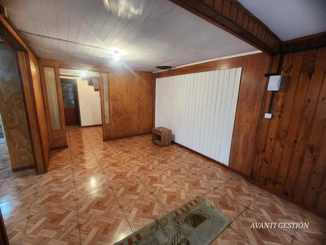 CASA SEGUNDO PISO DE ESQUINA EN PADRE HURTADO (68953)
