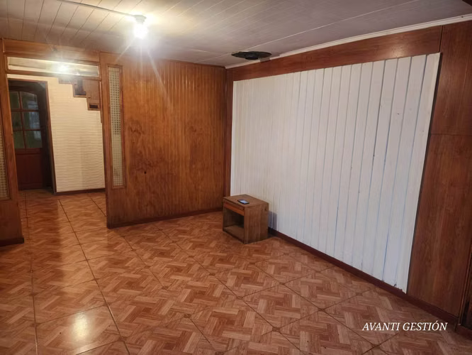 CASA SEGUNDO PISO DE ESQUINA EN PADRE HURTADO (68953)