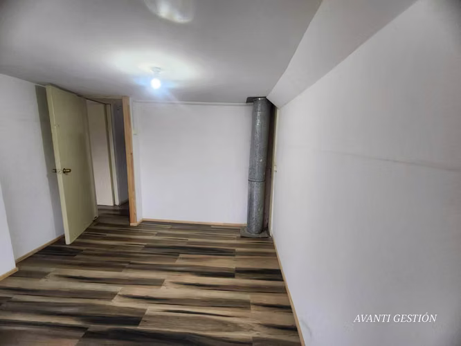 CASA SEGUNDO PISO DE ESQUINA EN PADRE HURTADO (68953)