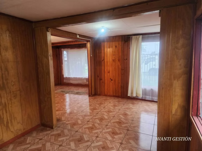 CASA SEGUNDO PISO DE ESQUINA EN PADRE HURTADO (68953)