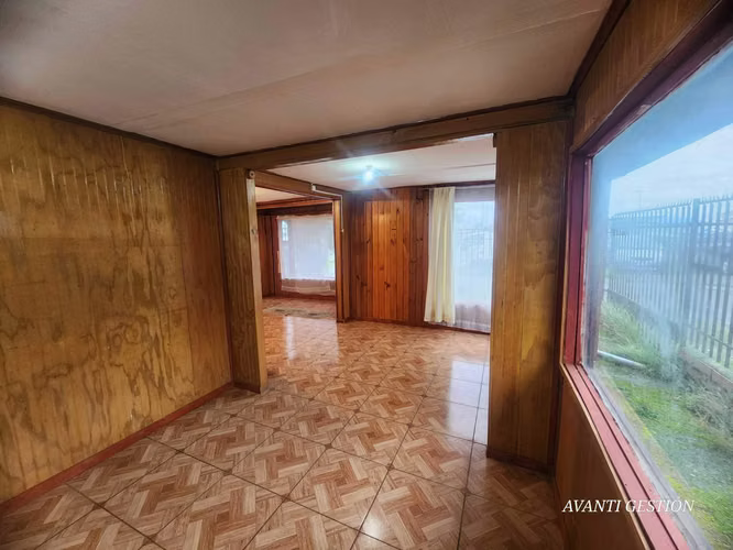 CASA SEGUNDO PISO DE ESQUINA EN PADRE HURTADO (68953)