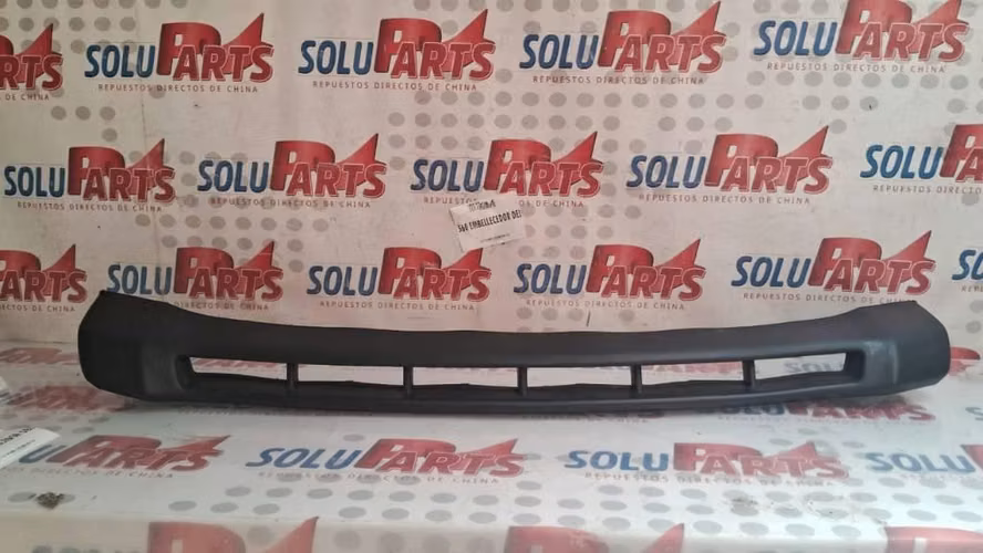 EMBELLECEDOR DELANTERO PARA 560