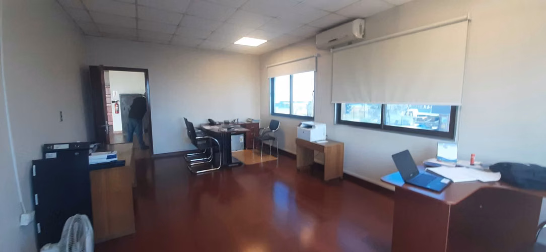 VENTA excelente propiedad industrial  (69271)