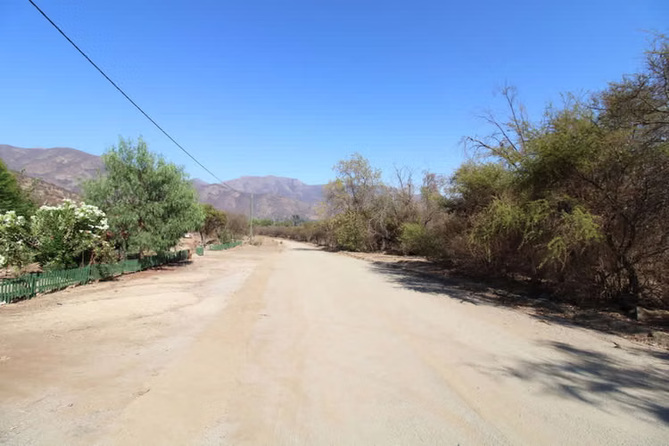 Parcela conCasa En Venta en condominio En H (69819)