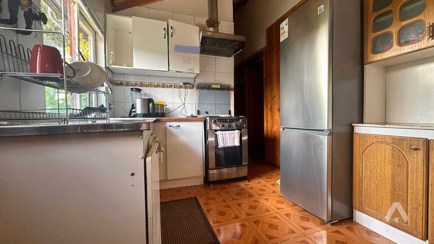 ID:023V Casa con 2 departamentos en venta (69940)