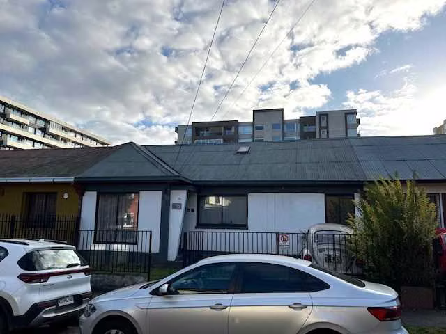 Casa Remod. uso Habitac o Comerc, Av Aleman (70103)