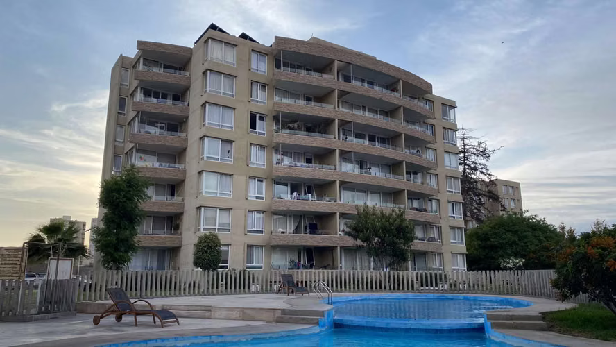 Departamento en Venta 2D + 2B + 2 Estacionamientos (7° Piso) | Condominio Valle Azapa