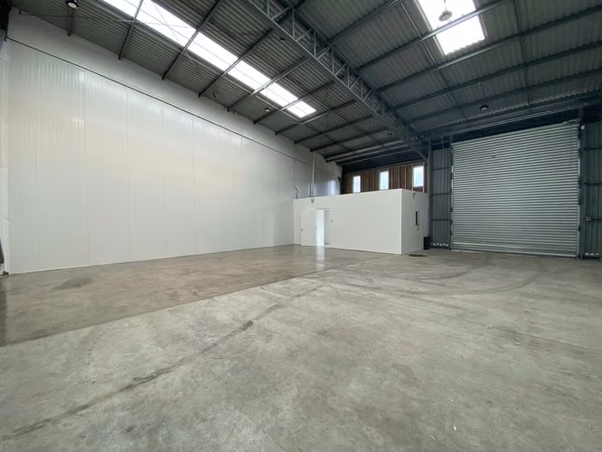 Arriendo de bodega en Puerto Varas, ruta 5 (70463)