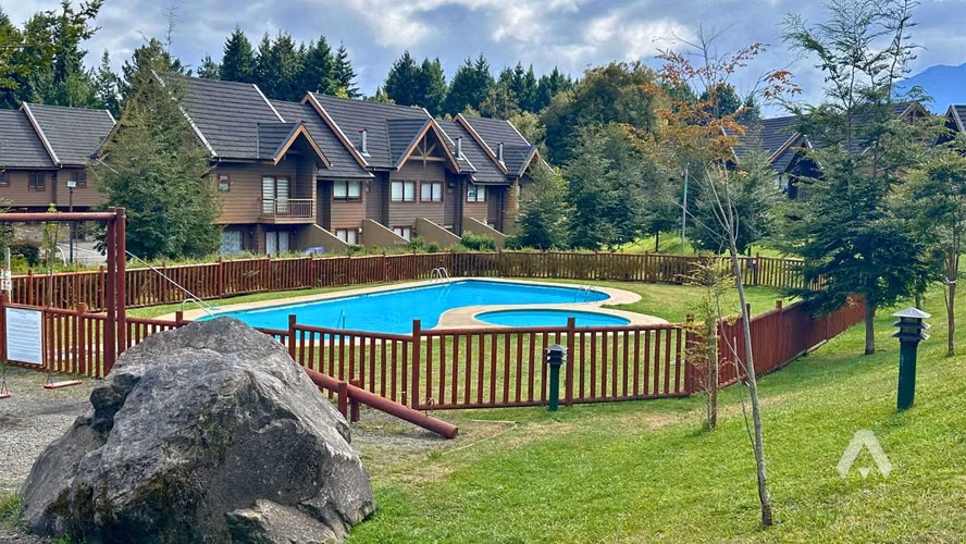 ID:051V Casa en venta en Pucón (70723)