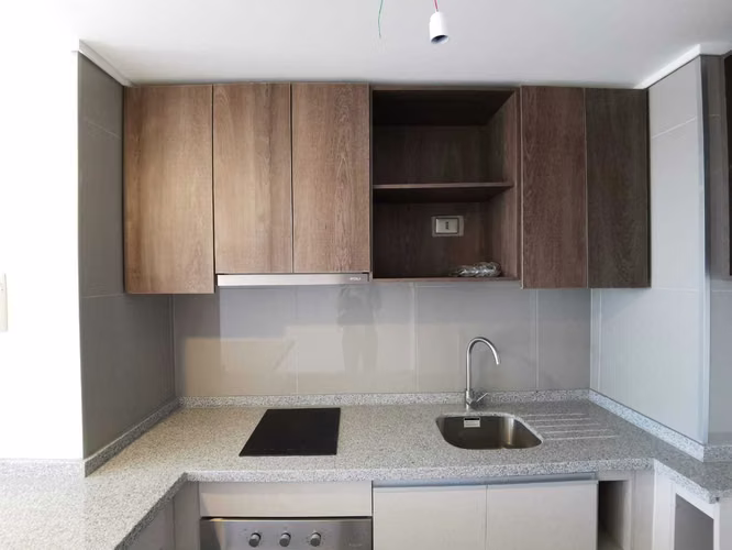 Mtro. Plaza de Maipú depto. en  venta 1d 1b (70893)