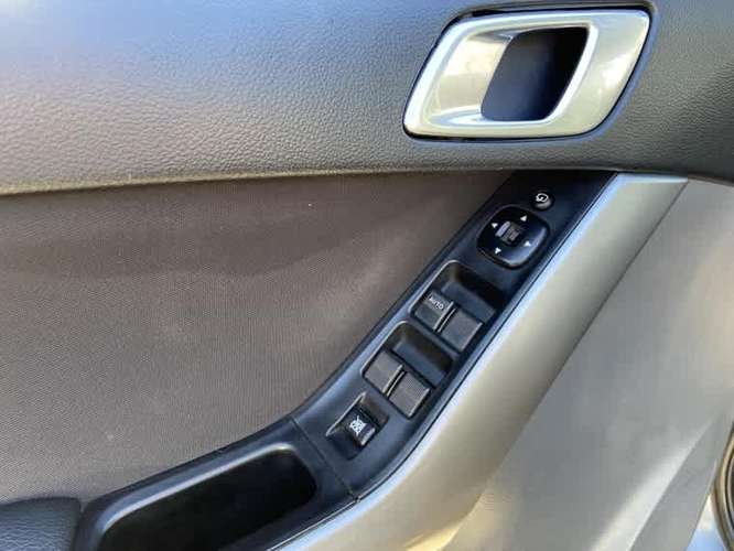 Mazda Bt-50 Bt-50 2.2 Dc 4x4 Sdx Abs Ds 2022 - Imagen 16