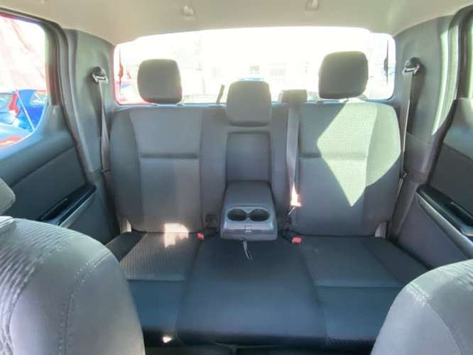 Mazda Bt-50 Bt-50 2.2 Dc 4x4 Sdx Abs Ds 2022 - Imagen 17