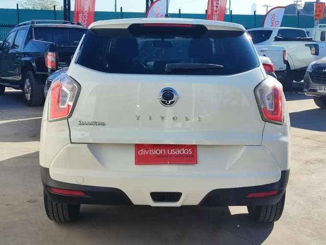 Ssangyong Tivoli Tivoli Gas 4x2 1.6 Mt Tv1011...