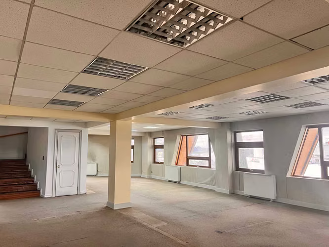 Arriendo oficina grande Puerto Montt (71558)