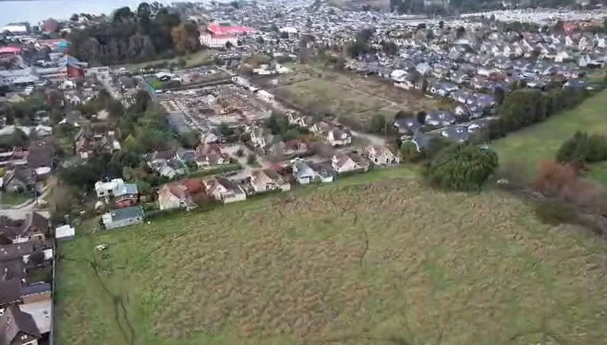 SITIO  EN AVENIDA GRAMADO PUERTO VARAS (71860)