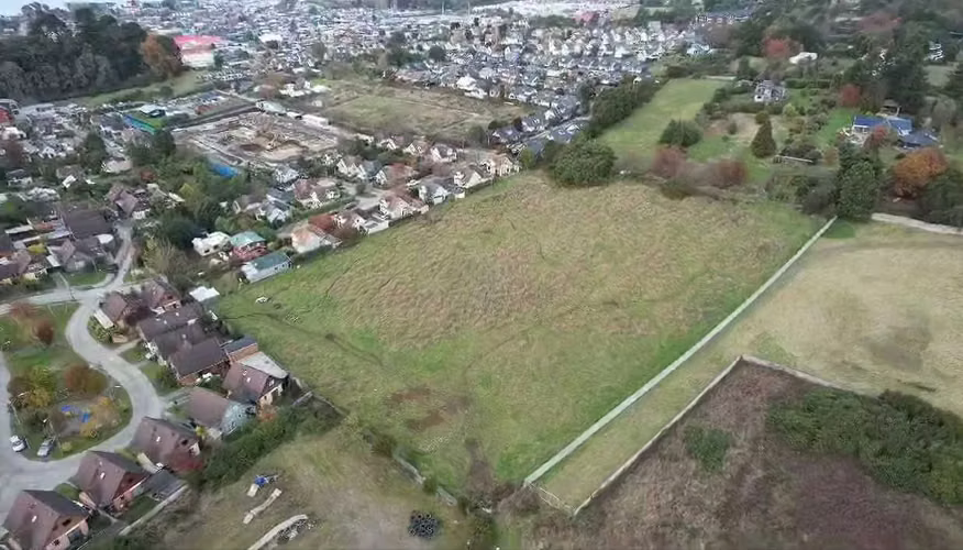 SITIO  EN AVENIDA GRAMADO PUERTO VARAS (71860)