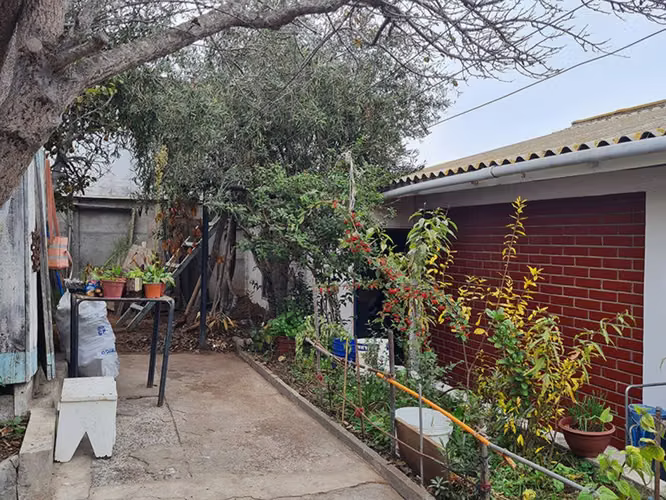 Se vende casa 5D 2B La Serena (71778)