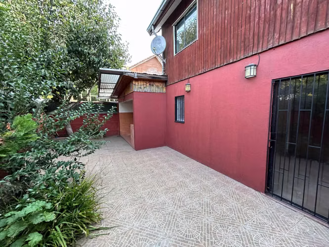Casa de 4d y 2b  (72149)